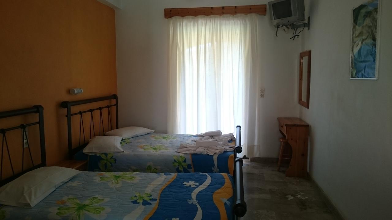 Dakis Studios Kerí Kültér fotó