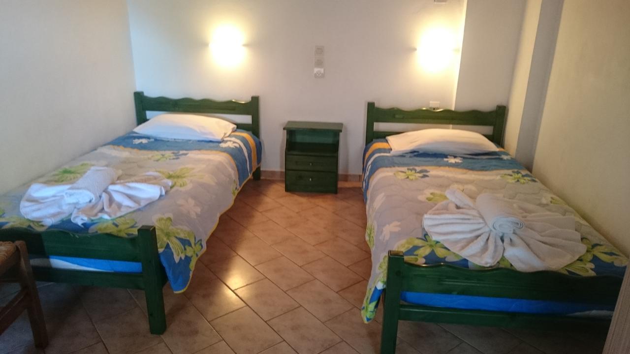 Dakis Studios Kerí Kültér fotó
