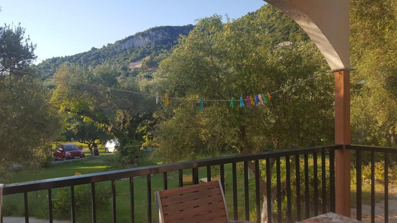 Dakis Studios Kerí Kültér fotó